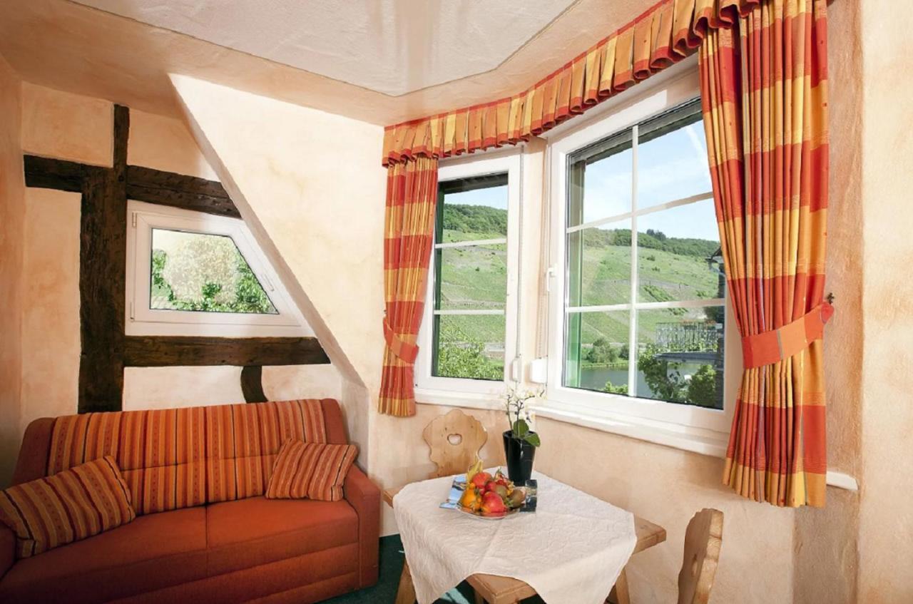 Gaestehaus Zur Traube Reil Exteriör bild